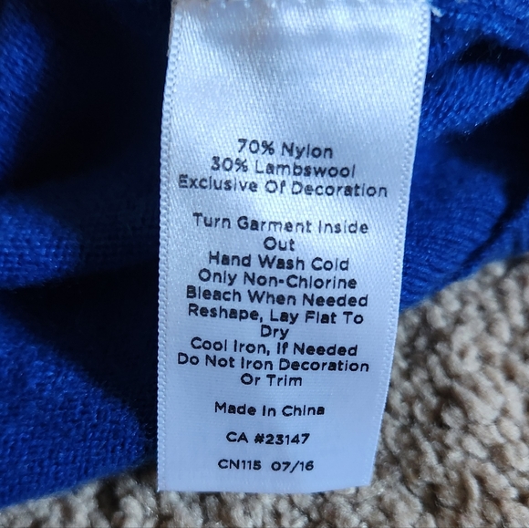 Talbots Blue Lambswool Penguin Warm Me Up Warm Winter Zoo Animal Crew Sweater XL - Picture 5 of 6